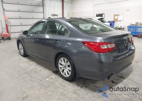 2015 Subaru Legacy 2.5I Premium из США, поврежденный, VIN 4S3BNBD62F3043556